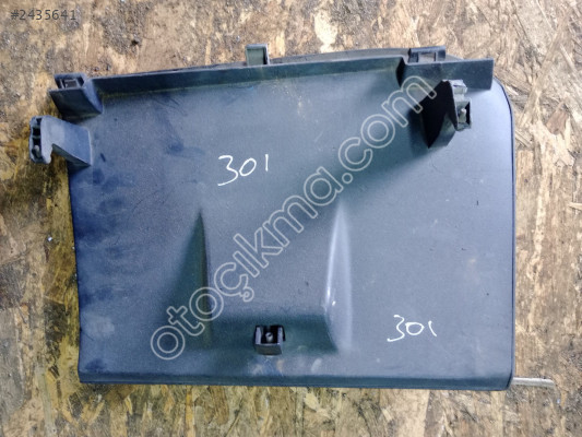 Peugeot 301 çıkma torpido kapağı