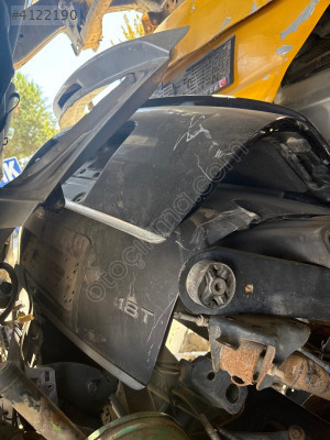 Audi A6 arka bagaj kapağı