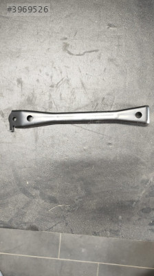 TOYOTA HİLUX ÖN TAMPON BRAKETİ 2011 2014 SIFIR ORJİNAL 521470K040