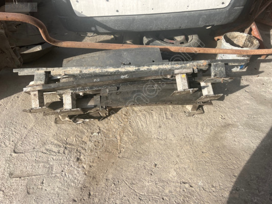 Peugeot 307 tampon demiri çıkma