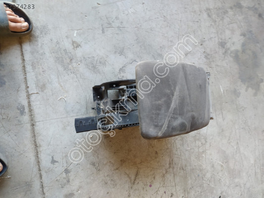 1K0864209C Golf 6 sol kolluk