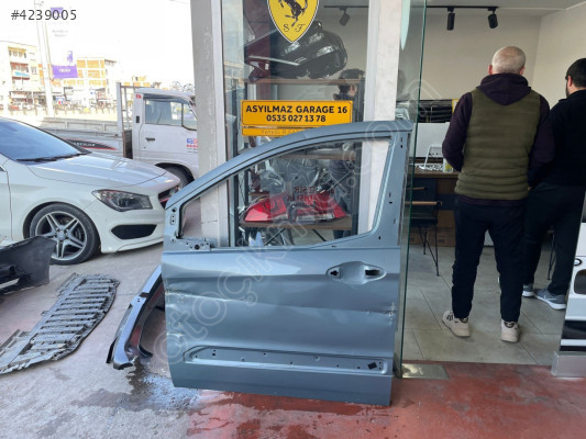 COURİER SOL ÖN KAPI ORJİNAL