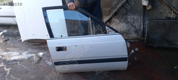 Mazda 626 sağ ön kapı