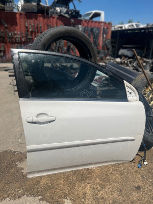 Toyota Corolla Sağ Ön Kapı Sökme Hatasız