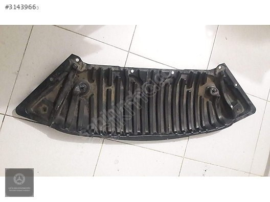 MERCEDES W204 C KASA ÇIKMA MOTOR ALT KAPLAMASI A2045240230