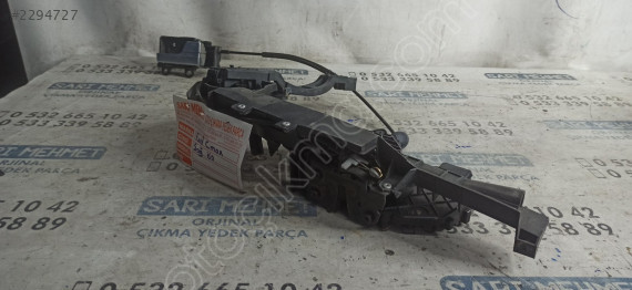 ÇIKMA FORD CMAX SAĞ ÖN KAPI KİLİDİ MEKANİZMASI