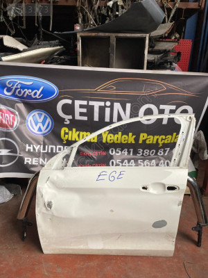 Fiat Egea sol ön kapı