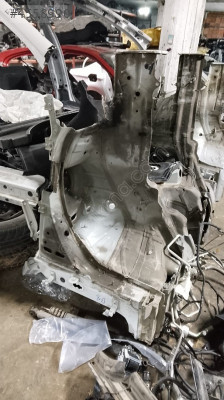 VOLKSWAGEN PASSAT B8 SAĞ SAŞİ