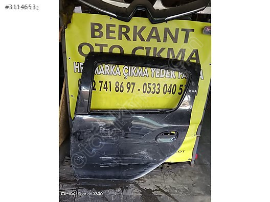 Dacia Sandero sol arka kapı 8.500 TL