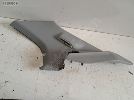 PEUGEOT 306 BAGAJ SAĞ DİREK KAPLAMASI
