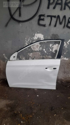 Hyundai i20 sol ön kapı