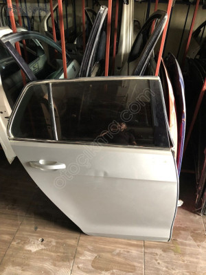 ÇIKMA HATASIZ VOLKSWAGEN GOLF 7 SAĞ ARKA KAPI