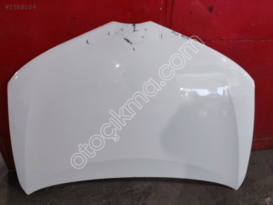 2013/2018 model Auris kaput