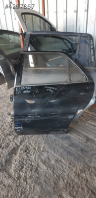 HYUNDAİ ELENTRA SOL ARKA KAPI ÇIKMA