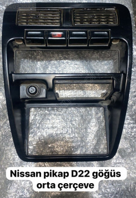 NİSSAN PİKAP D22 GÖĞÜS ORTA ÇERÇEVE                    (XS109S25)