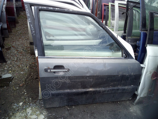 Audi 80 sağ ön kapı