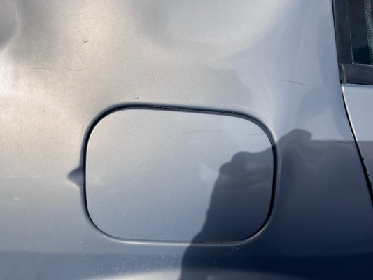 Renault Megane 2 depo kapağı