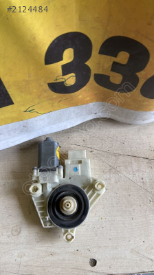 VOLKSWAGEN golf 7 sol arka cam motoru 5Q4959811A