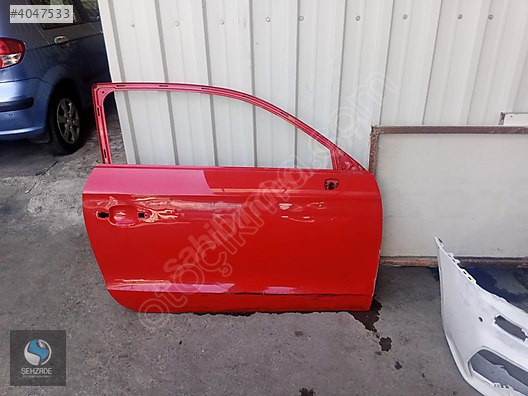 AUDİ A1 COUPE SAĞ ÖN KAPI