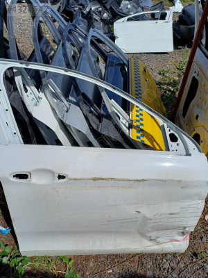 FİAT EGEA SAĞ ÖN KAPI ORJİNAL ÇIKMA UYGUN FİYAT