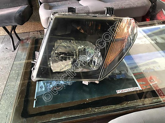 Nissan navara sol far cam çıkma ORJİNAL