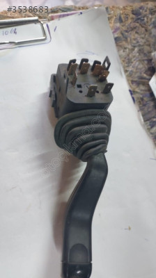 Opel Corsa B Orjinal Çıkma Sinyal Kolu