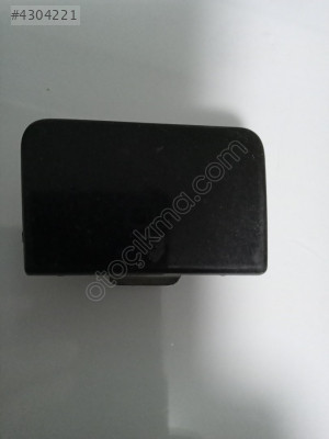 Mercedes C Serisi Ön Çeki Kapağı A2048850124