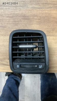 5L0819702 Skoda Yeti sağ havalandırma ızgarası çıkma orjinal