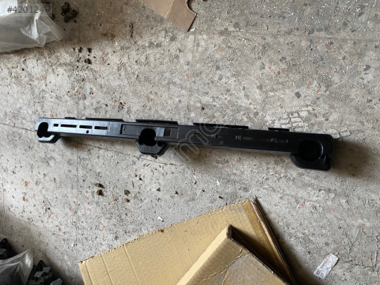CHEVROLET CRUZE HB ARKA TAMPON ORTA BRAKETİ SIFIR 96941739