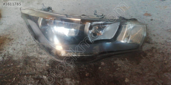 Audi A1 Modeli İçin Çıkma Sol Ön Far Parçası