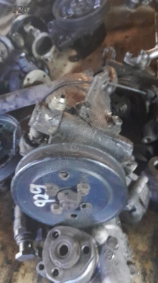 Mazda 929 direksiyon pompasi çıkma