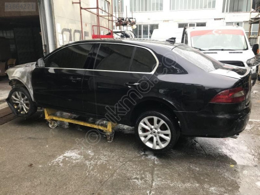 SKODA SUPERB 2008 2015 TAVAN 3T5817111