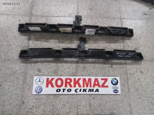 FORD FOCUS ARKA TAMPON ORTA BRAKETI 2006