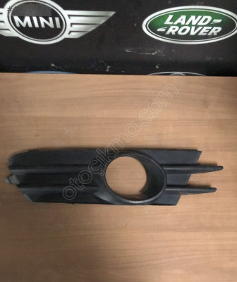 1K8853665C VW SCİROCCO SOL SİS ÇERÇEVESİ