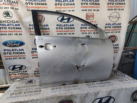 Toyota Corolla ön sağ kapı
