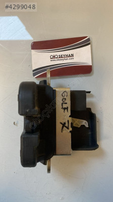 5G6827505 volkswagen golf 7 bagaj kilidi