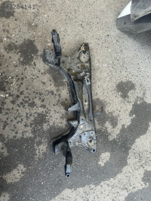 Ford Puma motor beşiği