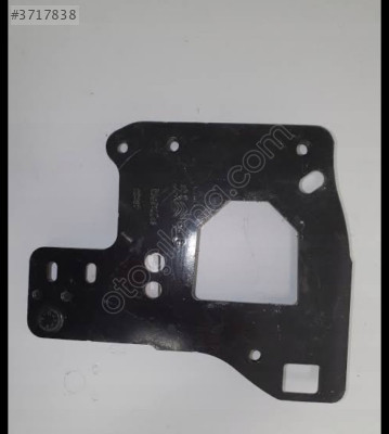 Peugeot 208 tampon darbe emici desteği sağ 9823991380