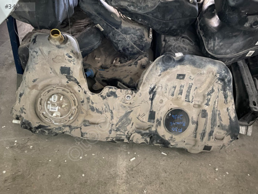 BMW 216 218 F22 ÇIKMA ORJİNAL YAKIT DEPOSU