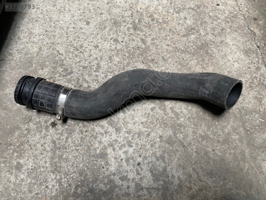 OPEL İNSİGNİA A 1.6 DİZEL SAĞ TURBO HORTUMU 39018802 CANCAN OPEL