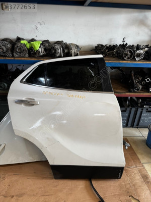 OPEL MOKKA X SAĞ ARKA KAPI