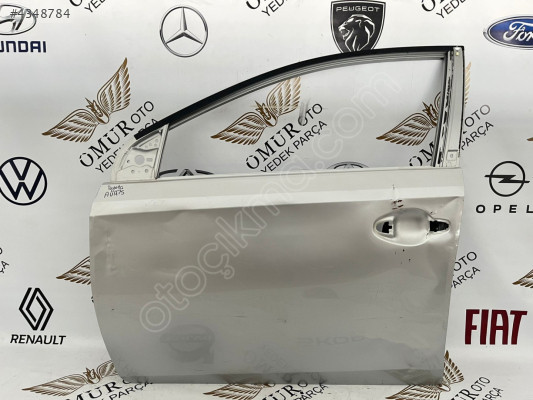 TOYOTA AURİS SOL ÖN KAPI ORİJİNAL ÇIKMA