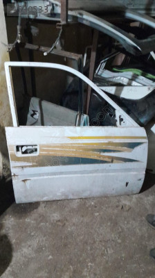 Tata pikap sağ ön kapı