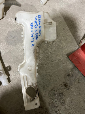 Renault clıo 5 çıkma silecek su deposu