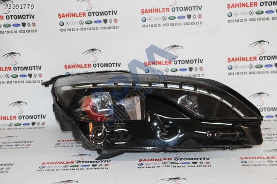 PEUGEOT 5008 SAĞ ÖN FAR