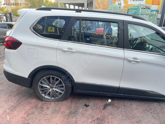 SWM G05 PRO SAĞ ARKA KAPI 1.5 BENZİNLİ SWD15T 2024