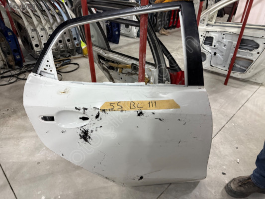 MAZDA 2 ÇIKMA ORJİNAL SAĞ ARKA KAPI BD1