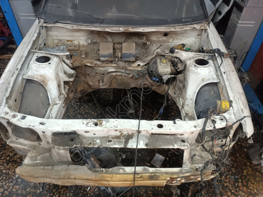Ford Escort ön komple orijinal çıkma