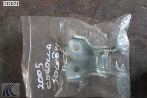 TOYOTA COROLLA 2004 ÇIKMA SOL ÖN ALT KAPI MENTEŞESİ