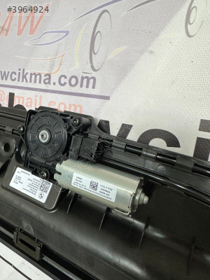 BMW İ5 520İ G60 ÇIKMA ORJİNAL TAVAN PERDE MOTORU 54105A82E41